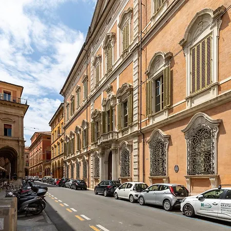 Dimora Aldrovandi, In The Heart Of شقة